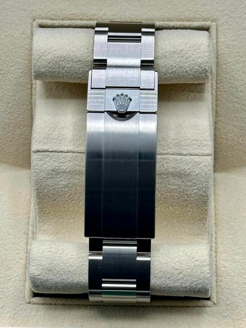 Rolex Submariner 126610 LN Image 3